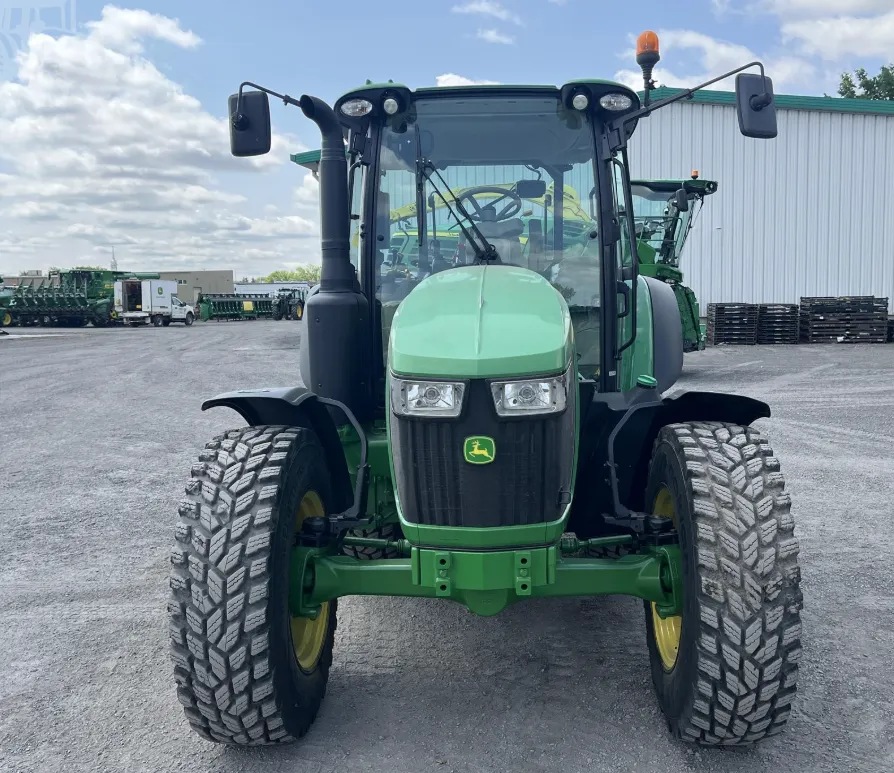 2017 John Deere 5090R