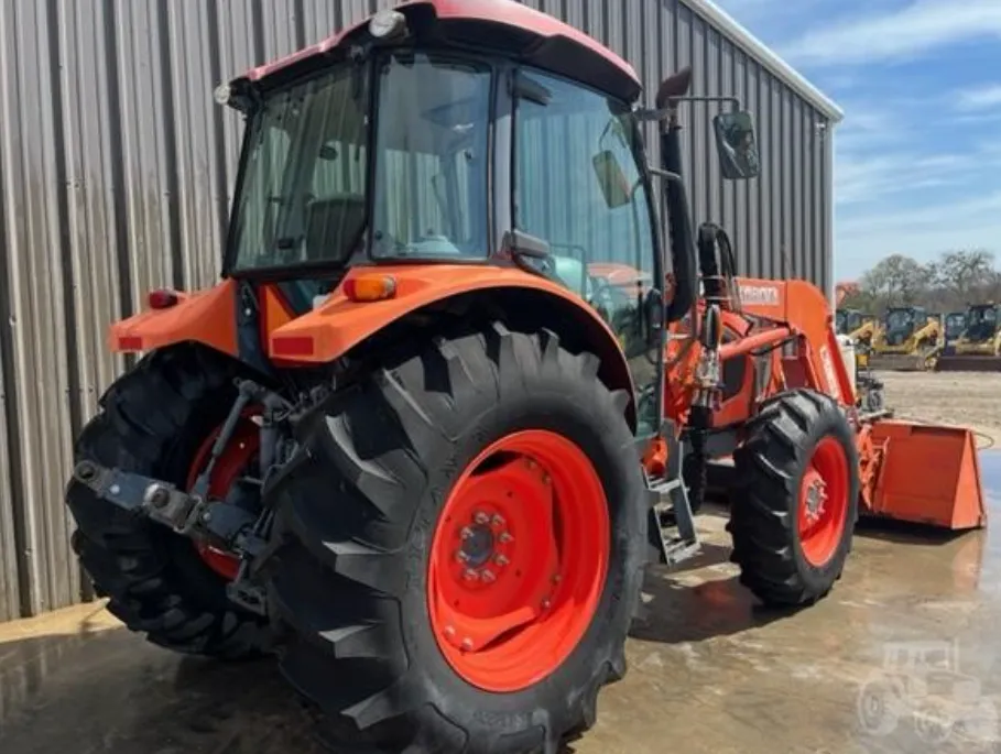 2015 Kubota M5-111D