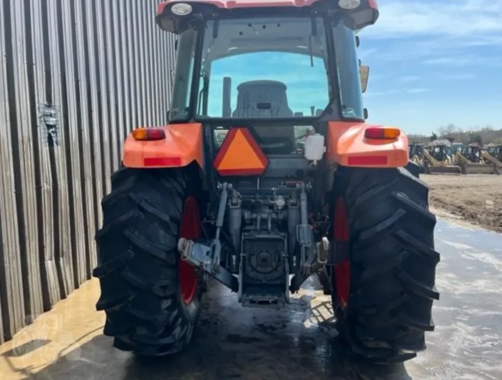 2015 Kubota M5-111D
