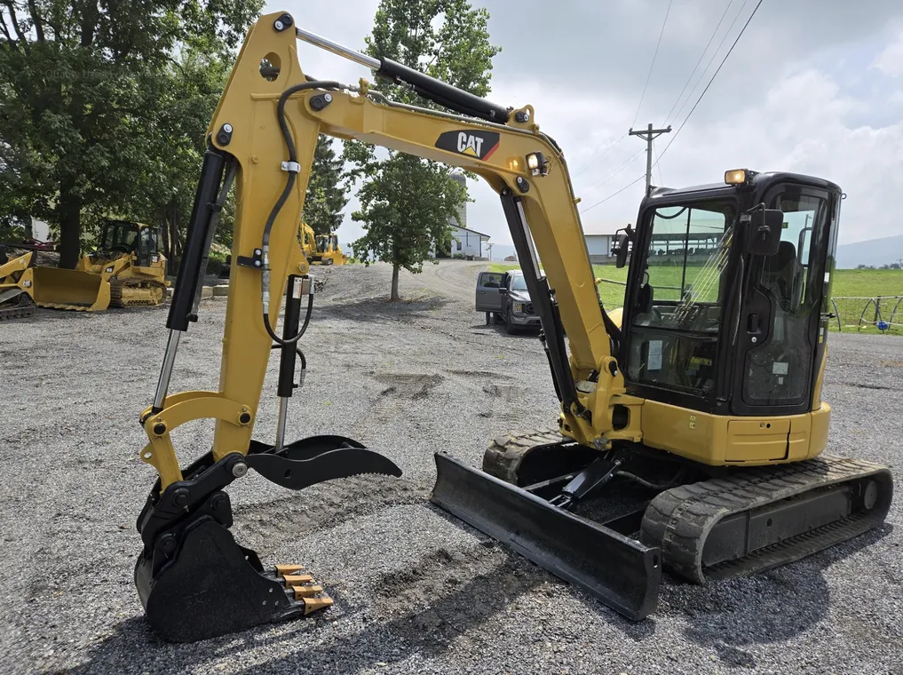 2011 Caterpillar 305D CR