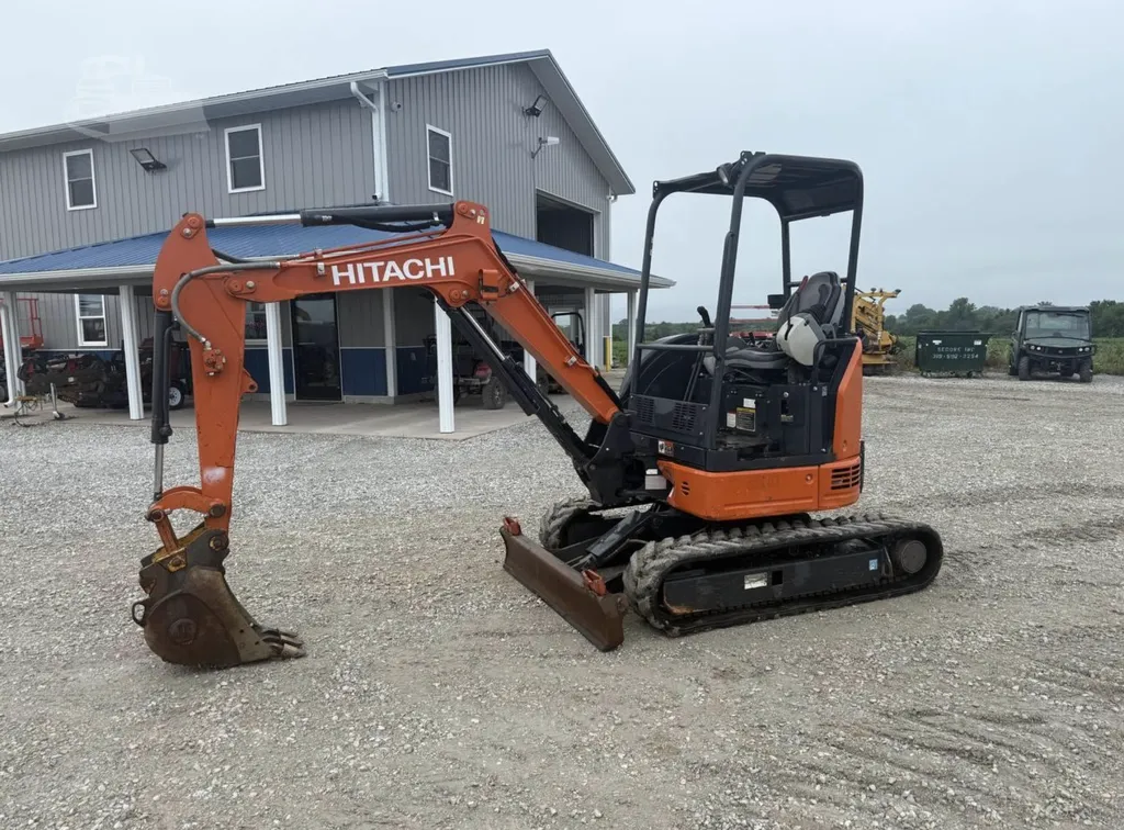 2021 Hitachi ZX26U-5N