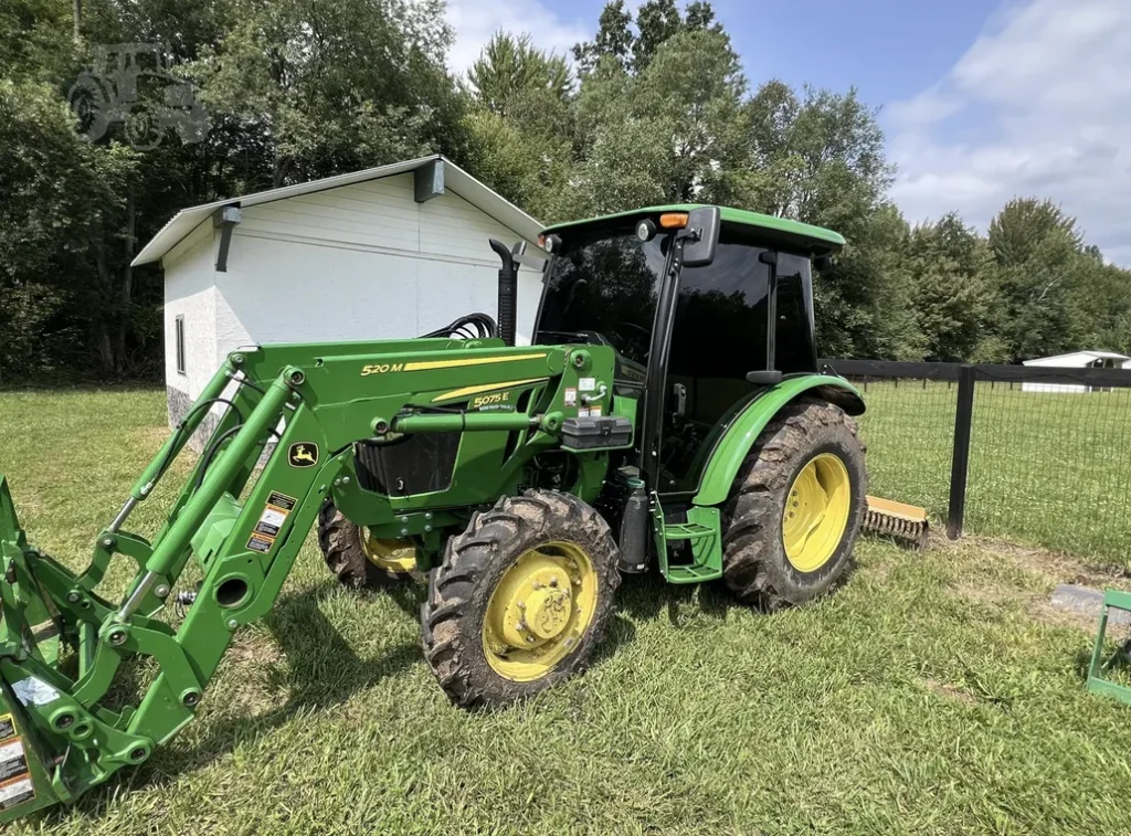 2023 John Deere 5075E